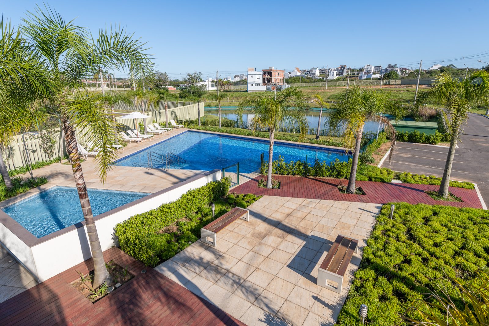Lote Bem localizado no condominio
